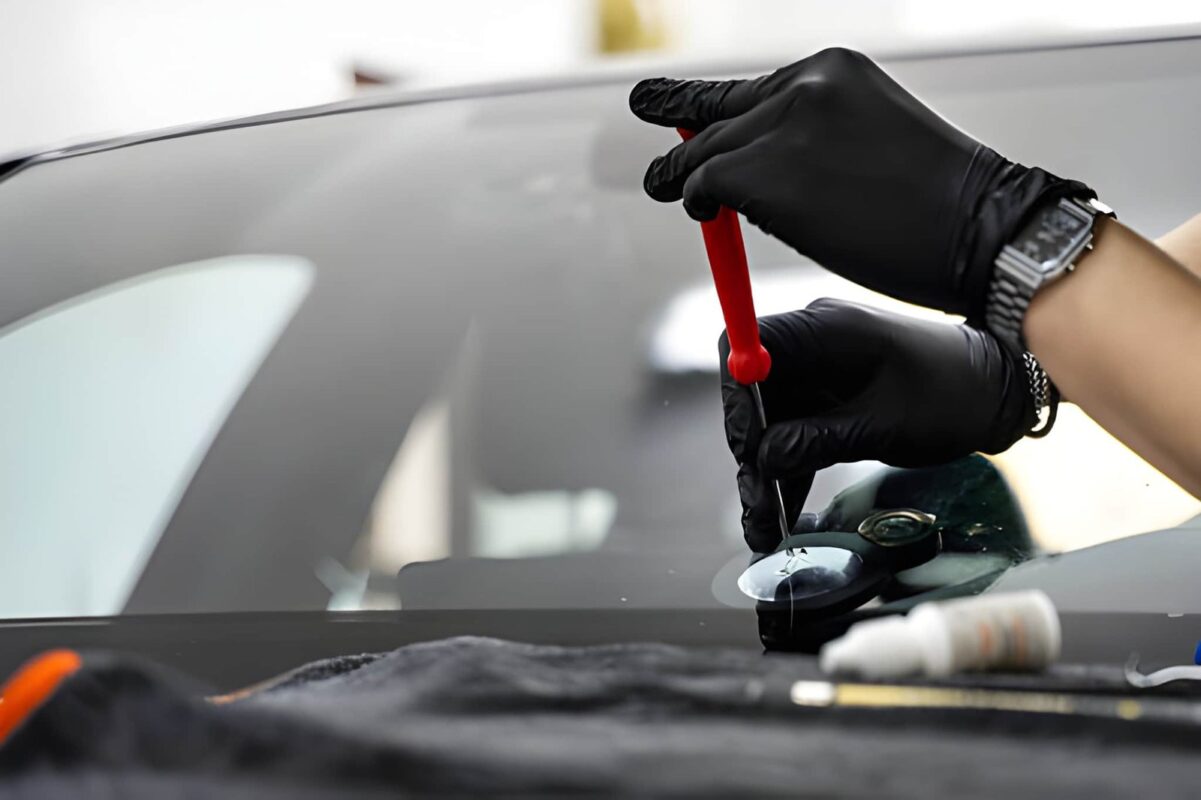 Windshield chip inspection for auto glass repair in New Jersey